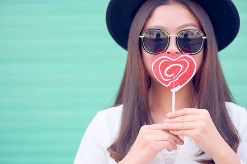 外出時はサングラスを持ち歩く