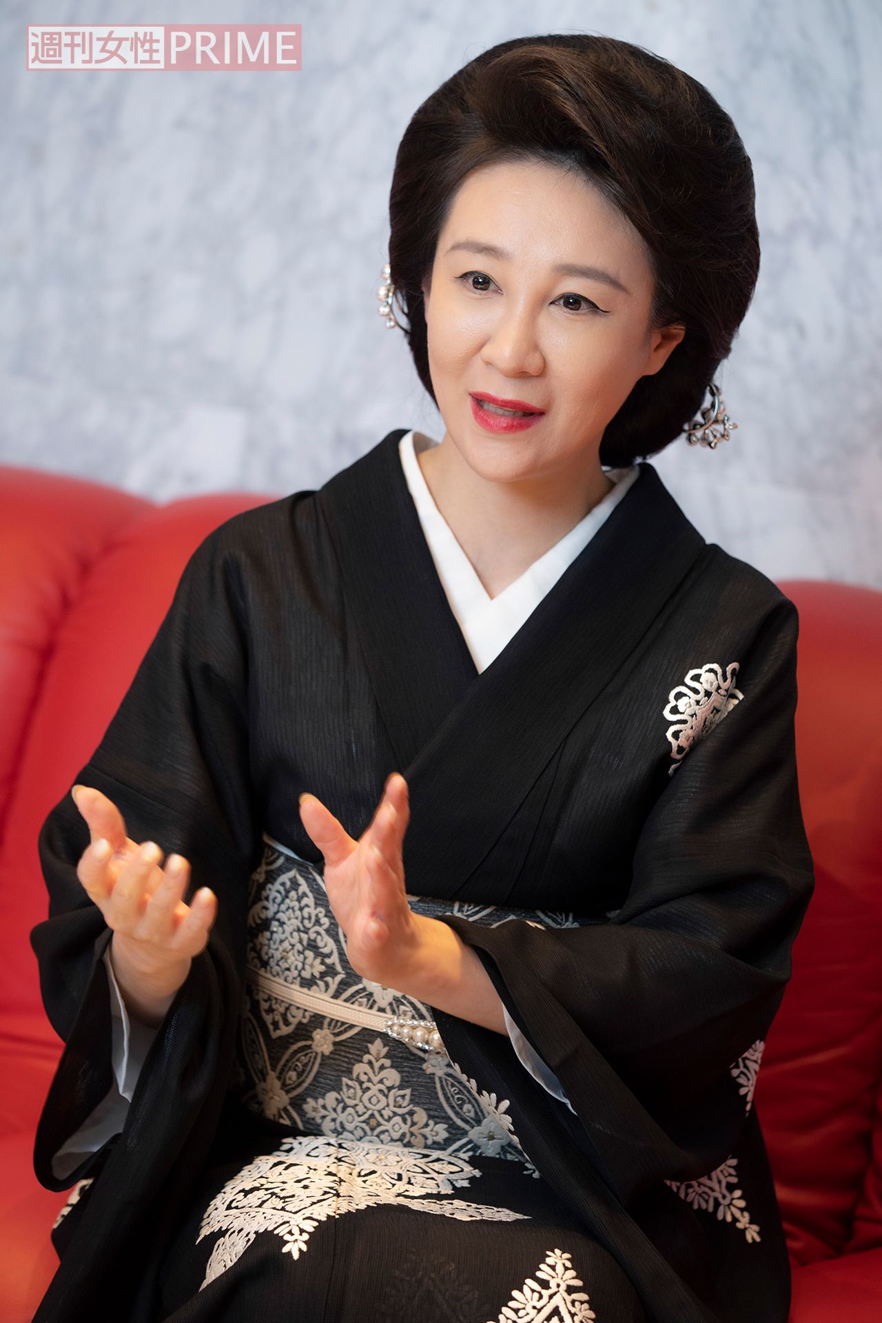 銀座でクラブ『Nanae』を経営するオーナーでありママの唐沢菜々江さん