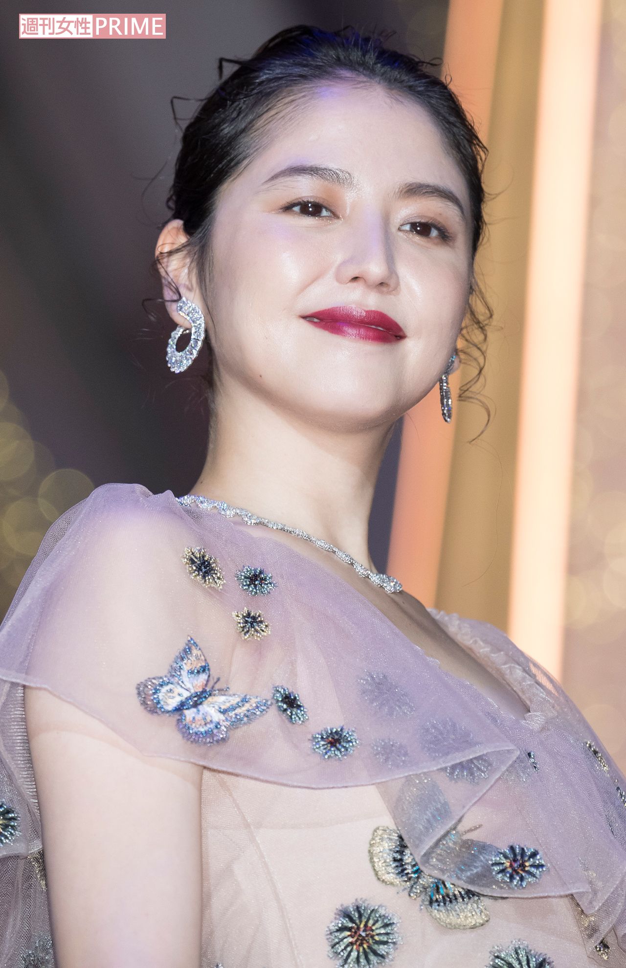 '16年11日9日、表参道ヒルズで行われたクリスマスイルミネーションの点灯式に胸元全開のセクシードレス姿で登場した長澤まさみ（その３）