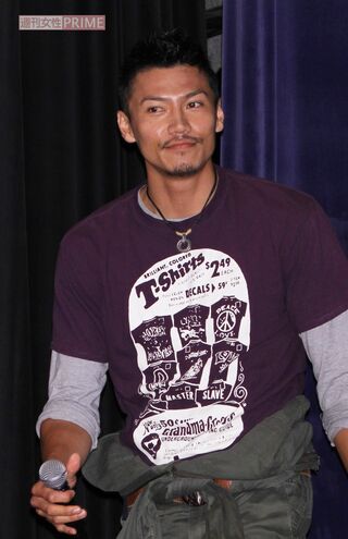 2011年、『仮面ライダーオーズ』のイベントに出席した岩永洋昭