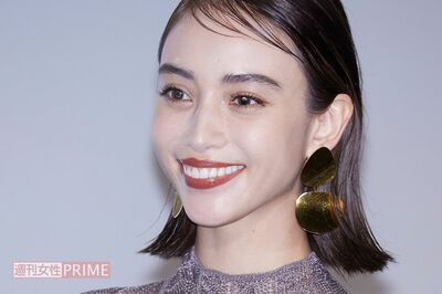 滝沢カレン、結婚相手の“一般男性”がひっそり削除していた「心揺さぶる結婚報告」の中身