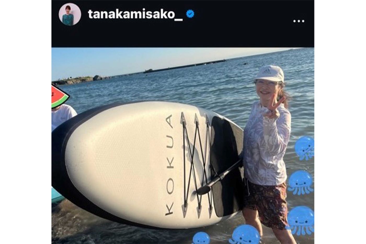 釣り以外にもサップやビーチテニス、犬の散歩など海の写真が多い（田中美佐子のインスタグラムより）