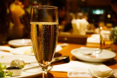 謎ばかりの「覆面調査」、ラクに稼げるって本当？　女性記者がその実態に迫る