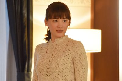 綾瀬はるか、初・主婦役の主演ドラマは「足技＆寝技」のアクションがスゴイ！
