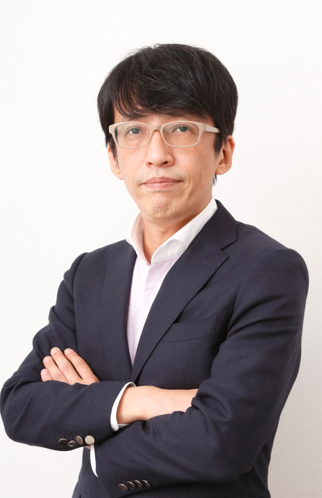 三上洋さん●ITジャーナリスト。文教大学情報学部非常勤講師。ライブ配信・ネット動画のプロデュースも行う。主なジャンルはセキュリティー（ネット事件、詐欺などへの安全対策）、スマートフォン（料金、業界、有害サイト対策）、節約・お得系（クレジットカード、ポイント、電子マネー）など。