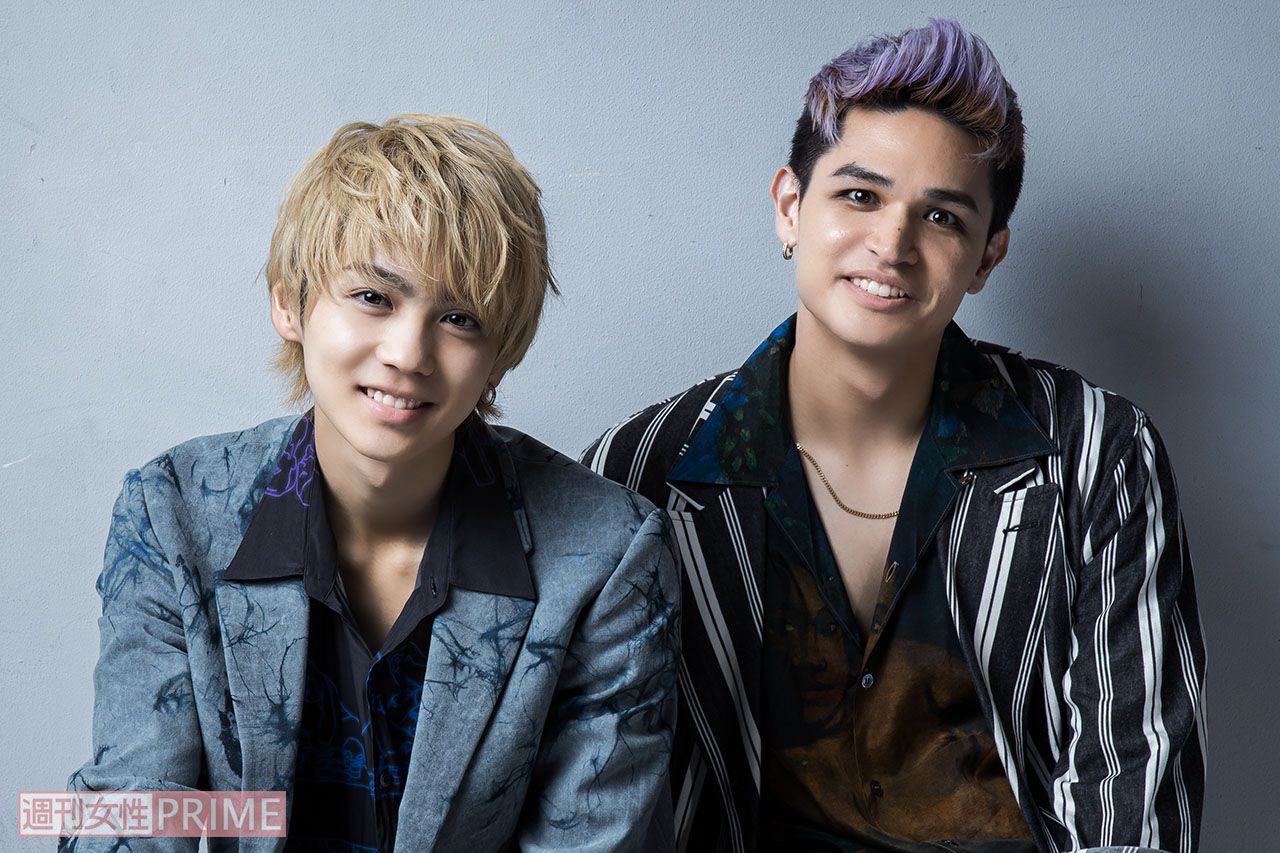 （左から）吉野北人、与那嶺瑠唯　撮影／廣瀬靖士