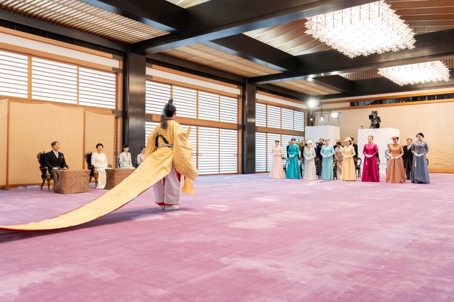 9月6日に行われた悠仁さまの成年式。『加冠の儀』には愛子さまもご出席（宮内庁提供写真）