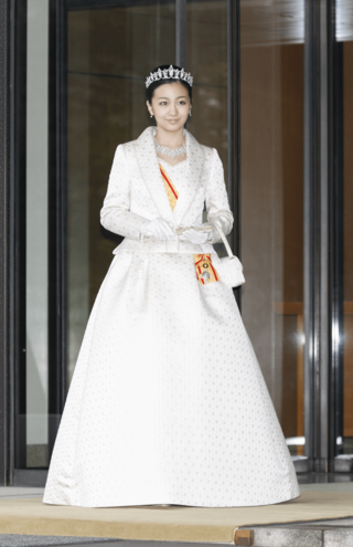 2014年、20歳を迎えられた佳子さま。華やかなティアラ姿で成年行事に臨まれ国民から祝福された（撮影／JMPA）