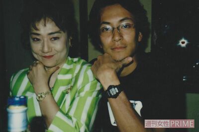 2人が大阪で焼き肉店を始めたころ　撮影／山田智絵