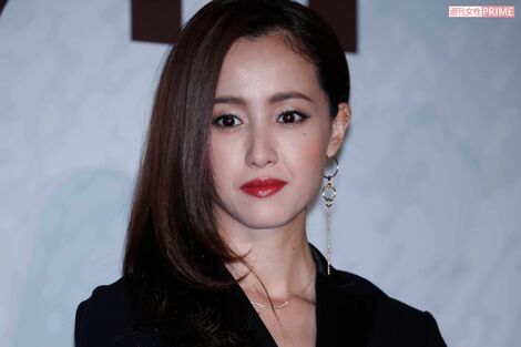 「わりと流されやすい」沢尻エリカ、初舞台・主演での芸能界復帰も「別に…」「離婚」「クスリ」3つの騒動から見え隠れする“エリカ様”の本性《2026年9月Choice…