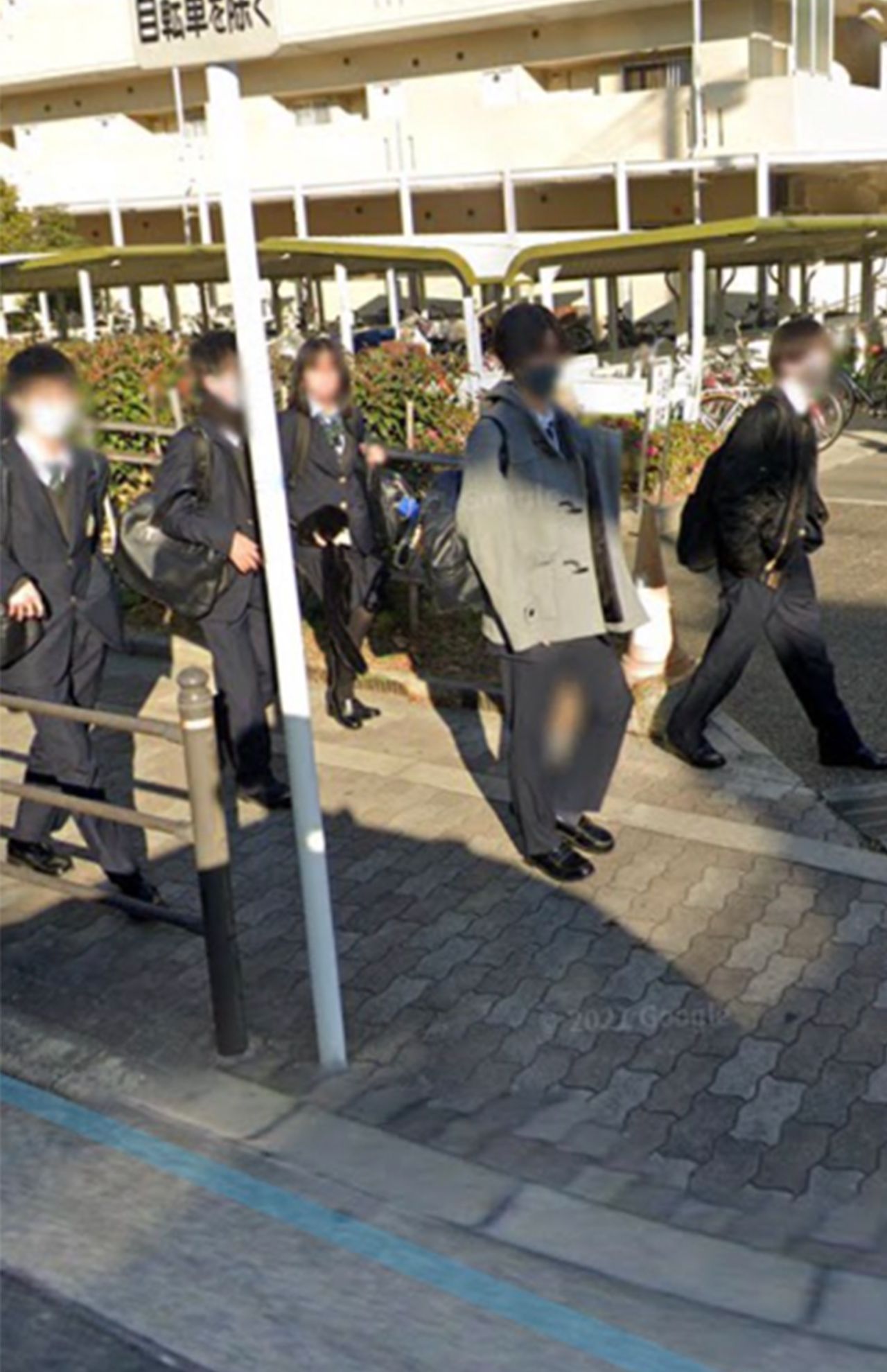 Lilかんさいの西村拓哉と岡﨑彪太郎らしき人物が映る大阪市内のストリートビュー