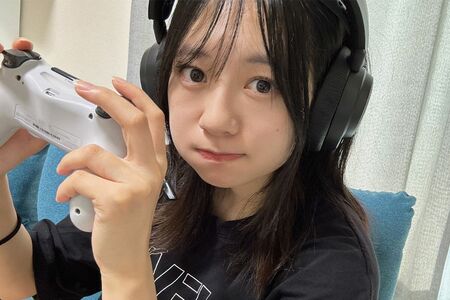 プライベートでは平気で1日10時間以上ゲームをするという伊藤萌々香