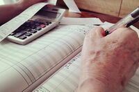 コロナで収入激減&子育てと介護で「貯金ゼロ」のシングルマザー、老後貧困の現実味