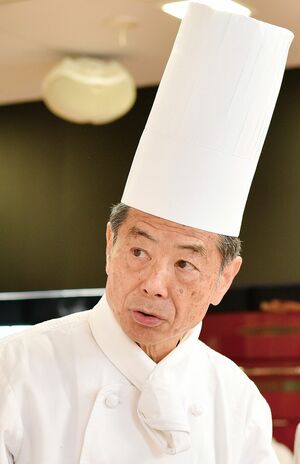 根岸規雄さん●ホテルオークラ東京の料理人として開業以来50年にわたり腕を振るい、第四代総料理長を務めた。石原先生との共著に『ふたりの食卓』が。