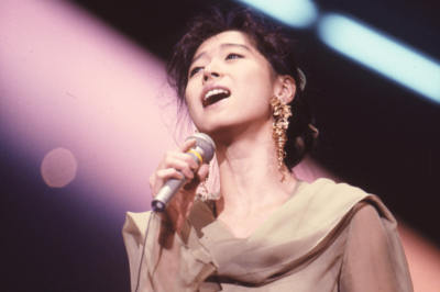中森明菜のデビューから絶頂期を振り返る「失恋だけが原因ではない」関係者が明かす“衝撃事件”と完全復活…