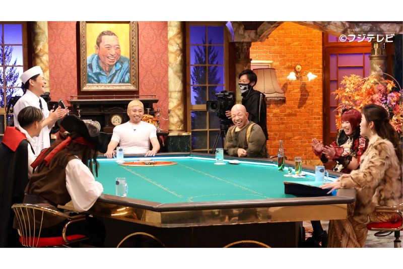 昨年、千鳥・大悟が披露した松本人志のコスプレ（番組公式Xより）