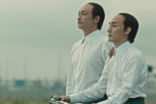 （右）香取慎吾（左）草なぎ剛