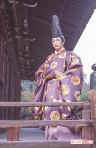 スペシャルドラマ『源氏物語』の京都ロケで。妖艶な光源氏を演じた（'79年撮影）写真／週刊女性写真班