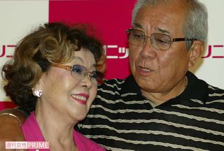 野村克也・沙知代夫妻（'05年8月）