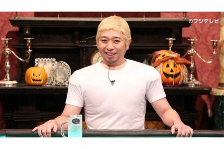 昨年、千鳥・大悟が披露した松本人志のコスプレ（番組公式Xより）