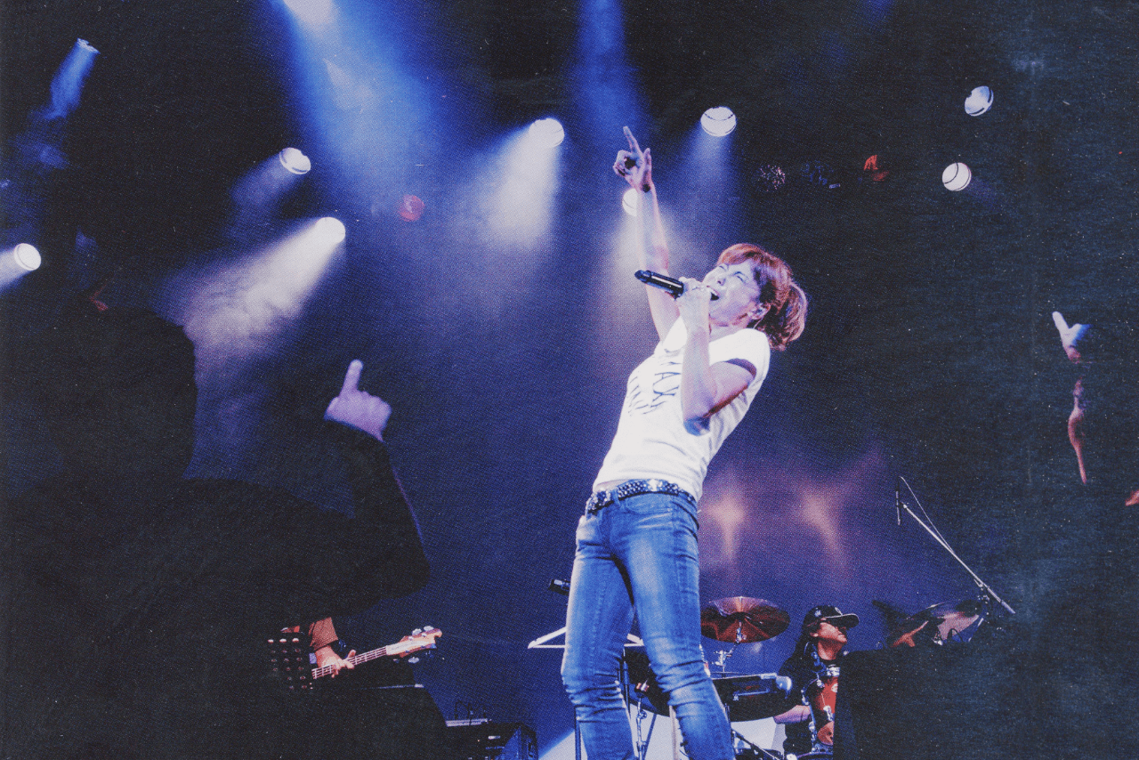 2016年、渋谷マウントレーニアにて行われた50歳の記念ライブのもよう