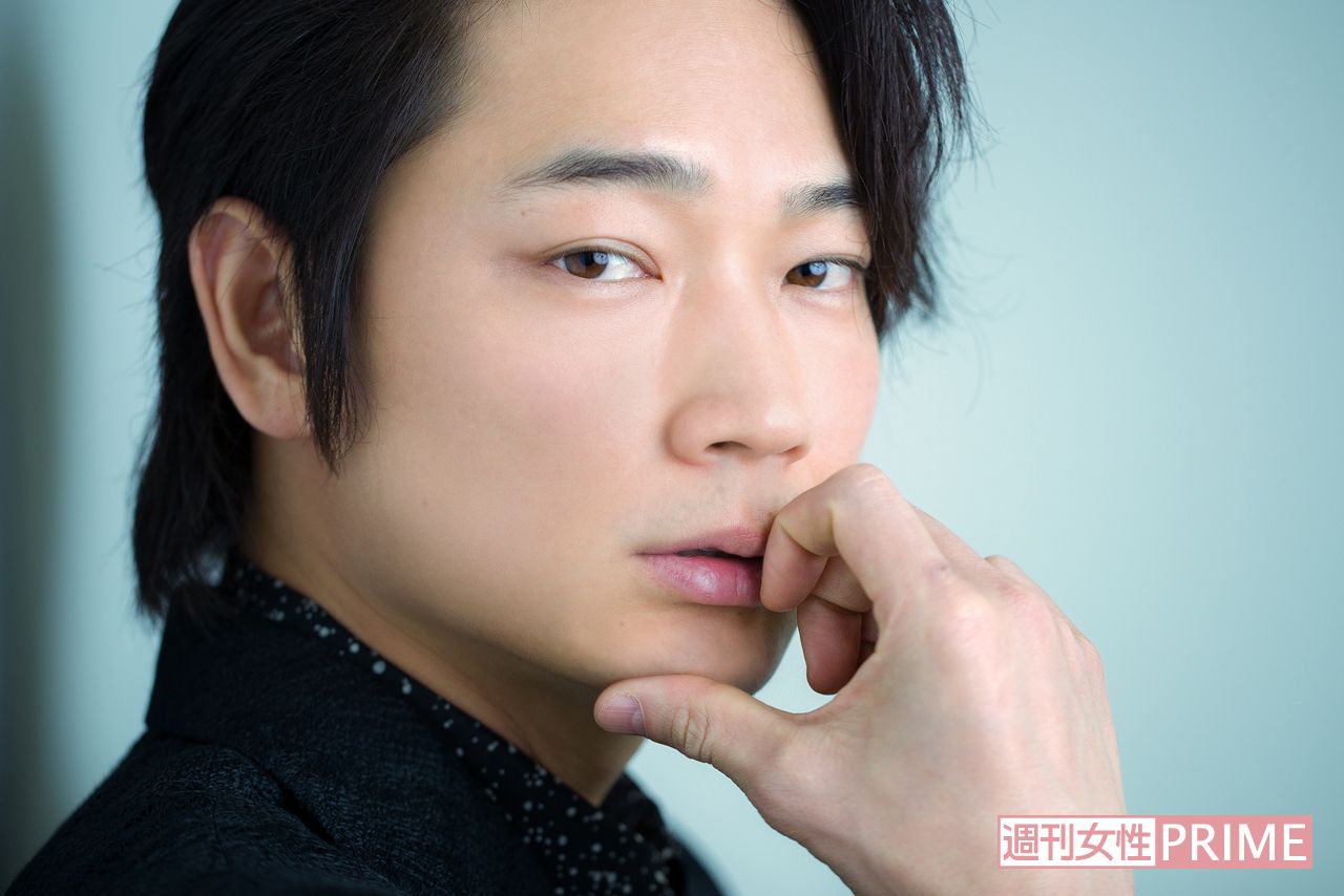 綾野剛　撮影／伊藤和幸