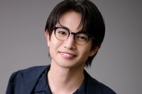 綱啓永、NHK夜ドラ撮影時のエピソードと意気込みを語る「高橋克典さんの言葉に支えられています」