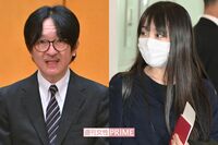 【独自】秋篠宮さま、食卓に残り続ける眞子さんの席に「ぬいぐるみ」を座らせて……肌身離さない「娘との旅…