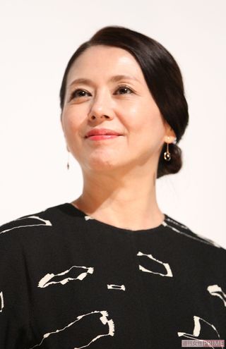 変わらない美貌で、同性を中心にファンが離れない小泉今日子
