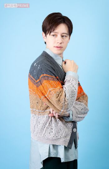 ウエンツ瑛士　撮影／吉岡竜紀　ヘア&メイク／松永香織　スタイリスト／上野真紀　衣装／KotaGushiken