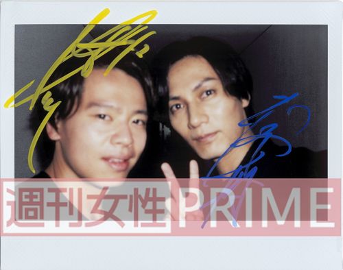 おふたりが自撮りしたサイン入り写真を計4名様にプレゼント。週刊女性PRIMEのサイト内で画像をクリックすると応募ページにとびます