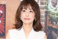 小林麻耶の“海老蔵ディスり”が超次元化、「麗禾勸玄は姉の元で育つのが一番」ブログに登場したのは…