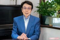 鈴木史朗アナウンサー「生きるとは苦楽の連続です」『ご長寿早押しクイズ』で一世風靡後の現在、片付け上手…