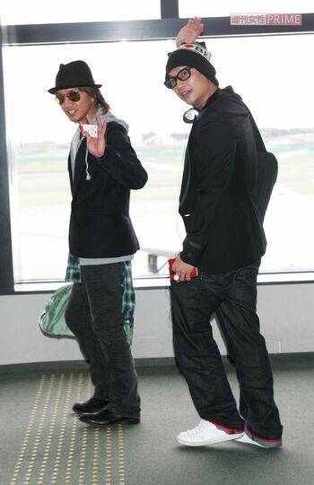 2007年5月、香取慎吾とともにカンヌへ向かう木村拓哉