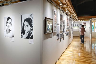 特別展「生誕100年激動の時代を生きた二人の女優―原節子と山口淑子」
