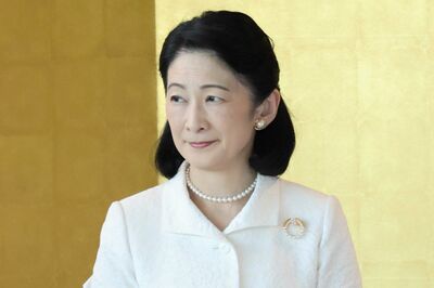 《秋篠宮ご一家》4人おそろいで外出も“会話はナシ”の不穏な空気、紀子さまの苦悩と職員への厳しい対応