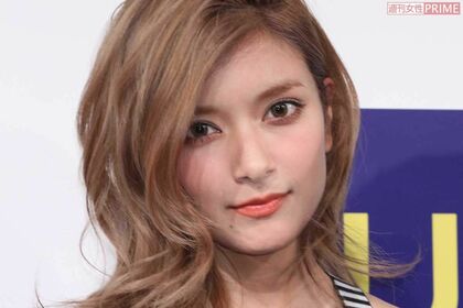 ローラ