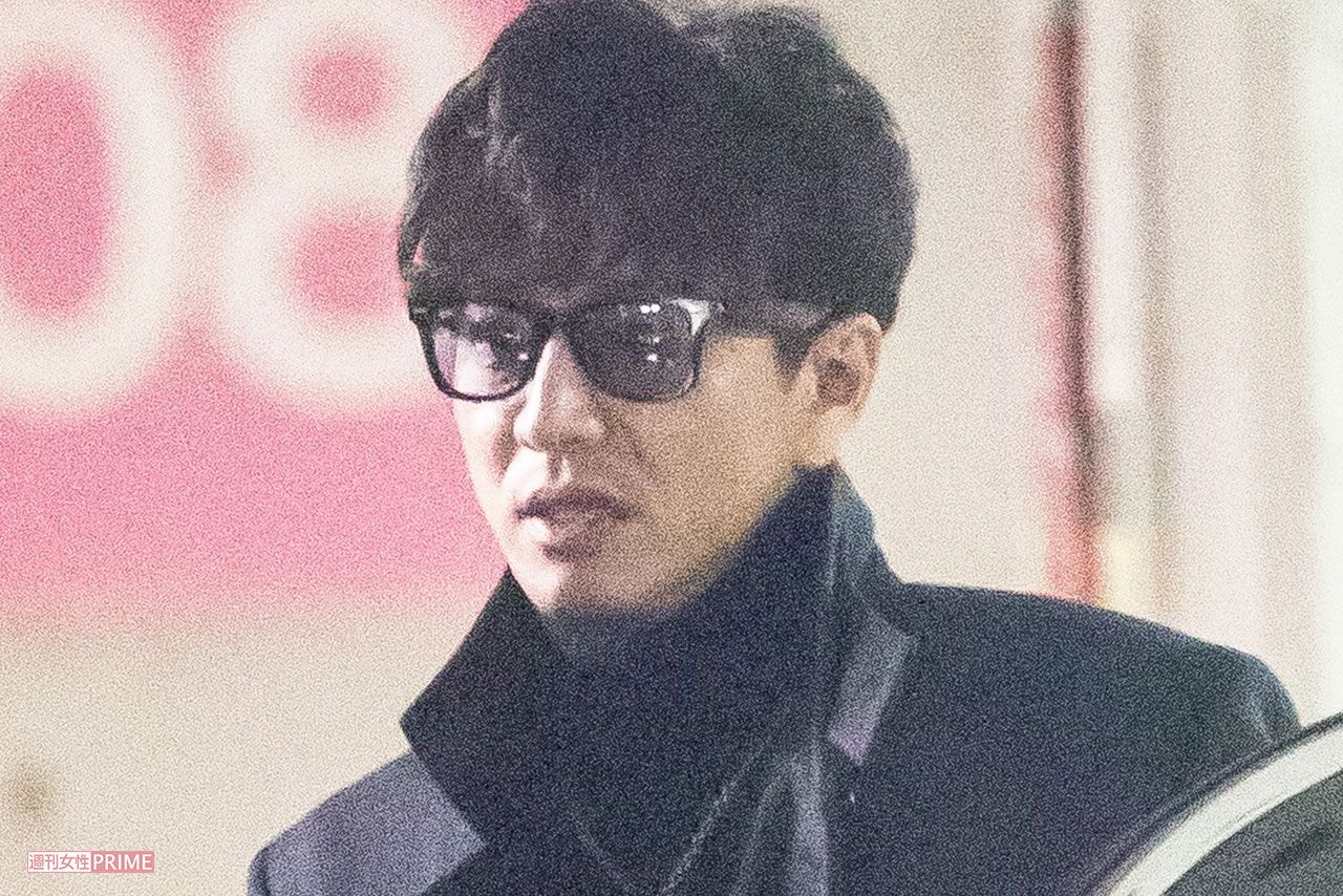 キマっているメガネ姿の木村拓哉