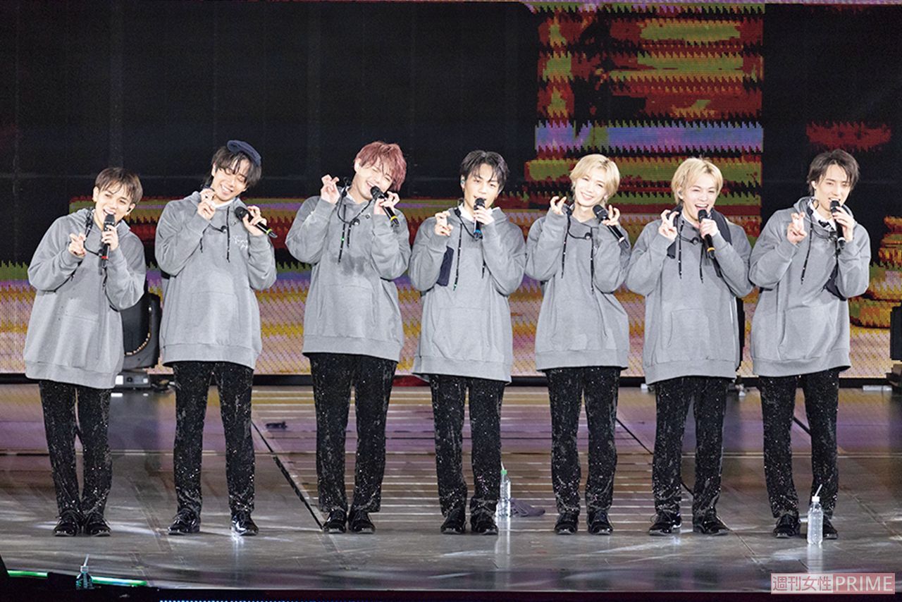 MCでは、『bior organics』の新ファンデーションのイメージキャラクターに起用されたことをうれしそうに報告（撮影／北村史成）