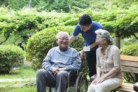 恋愛よりも「親」を優先してしまう “中年子ども” が気づいていない己の顛末