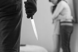 凶悪化する匿名・流動型犯罪グループの犯罪、昼夜問わず犯行に及ぶトクリュウから身を守るために「いま」できること