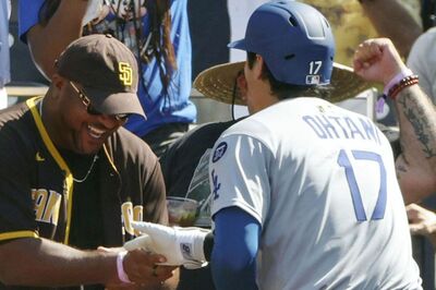 大谷翔平「しつこい“ヤジ将軍”」とのハイタッチに称賛！GOAT＝史上最高の選手と呼ばれる、これだけの理由