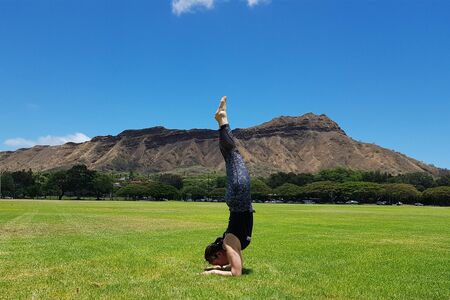卵子凍結当時、ヨガでリフレッシュをする竹内智香さん　撮影／RomanSchmid