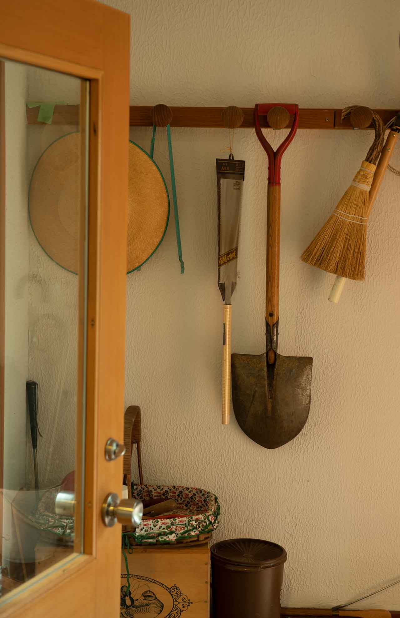 好きなものは「長く使いたい」と、手入れし整理整頓。八千草のていねいな暮らしぶりが伝わってくる