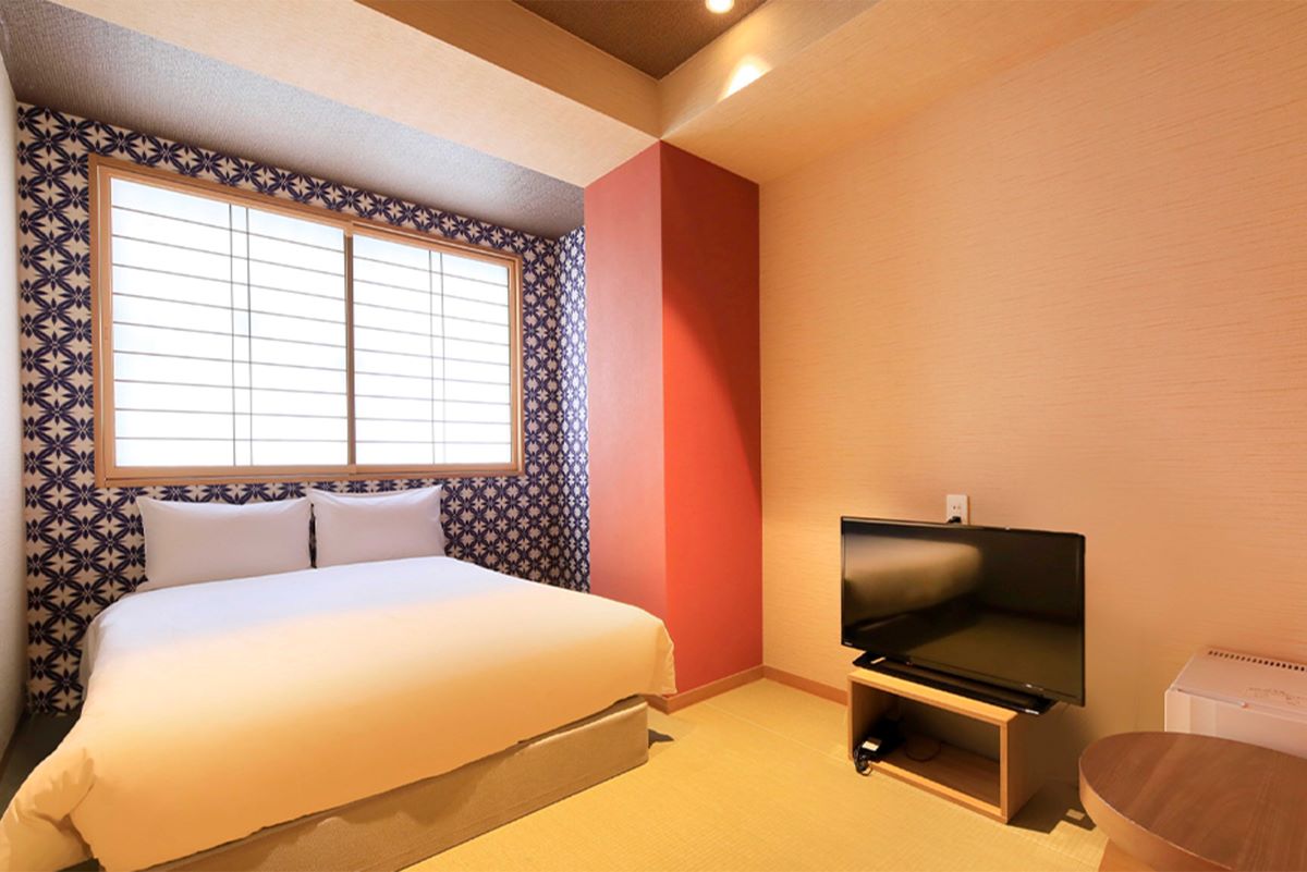 細谷健一容疑者が運営していた浅草にあるホテルの一室（公式ホームページより）