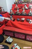 十二代目・片岡仁左衛門が照江さんのために購入した雛人形。最下段には血痕がまだ残っている