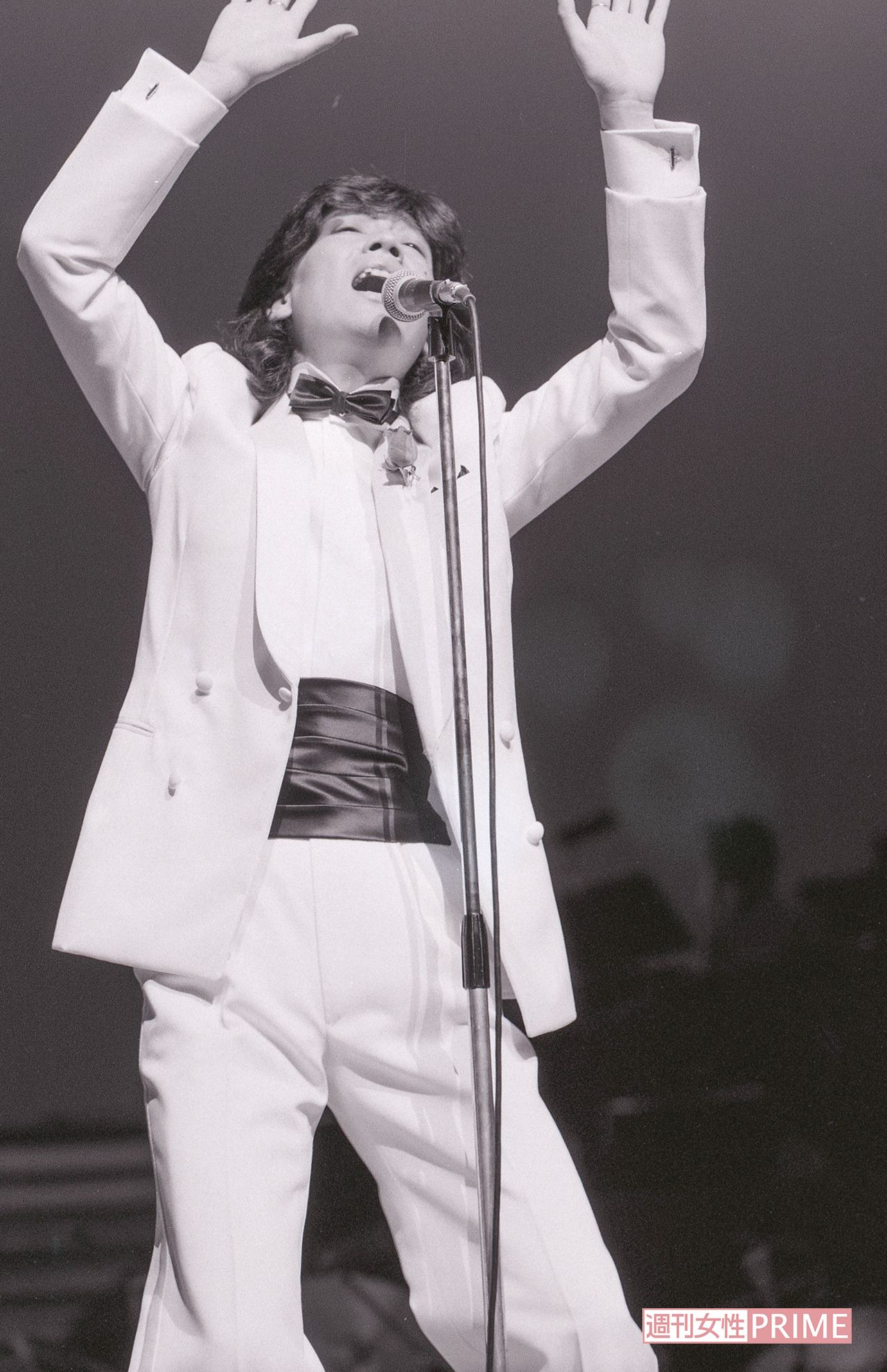 『勝手にしやがれ』は両腕を上げて歌うスタイルが欠かせない（'77年撮影）　写真／週刊女性写真班