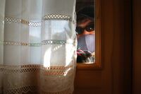 《夏から秋は“空き巣”に要注意》目覚ましい進化の防犯グッズで侵入者に狙われないための「死角」対策