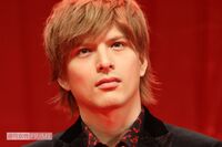 城田優、“爆弾男”の暴露も『カムカム』終盤に「顔出し出演」　起用を決めたNHKの方針