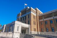 妊婦や子連れが公共施設を優先的に入場『こどもファスト・トラック』制度に賛否両論、政府が目指す“こども…